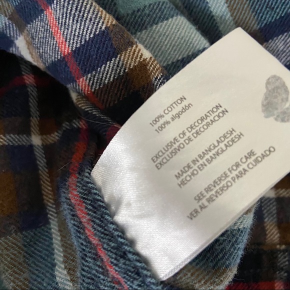 Eddie Bauer Flannel (XL fits more like L) - Picture 7 of 7